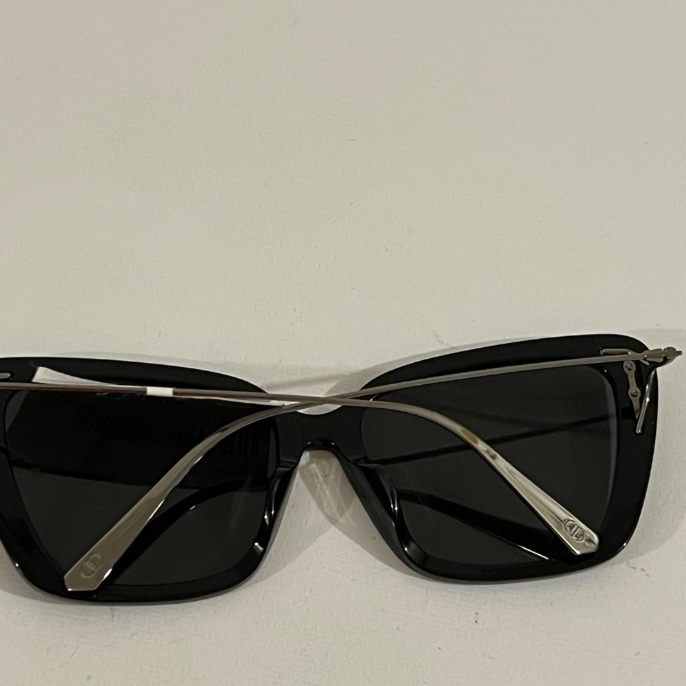 Dior Black Geometric Glasses - Picture 2 of 3
